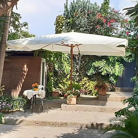 Bed & Breakfast Casa Carolina 3*