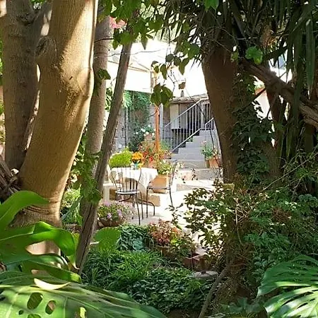 Casa Carolina Bed & Breakfast 3*